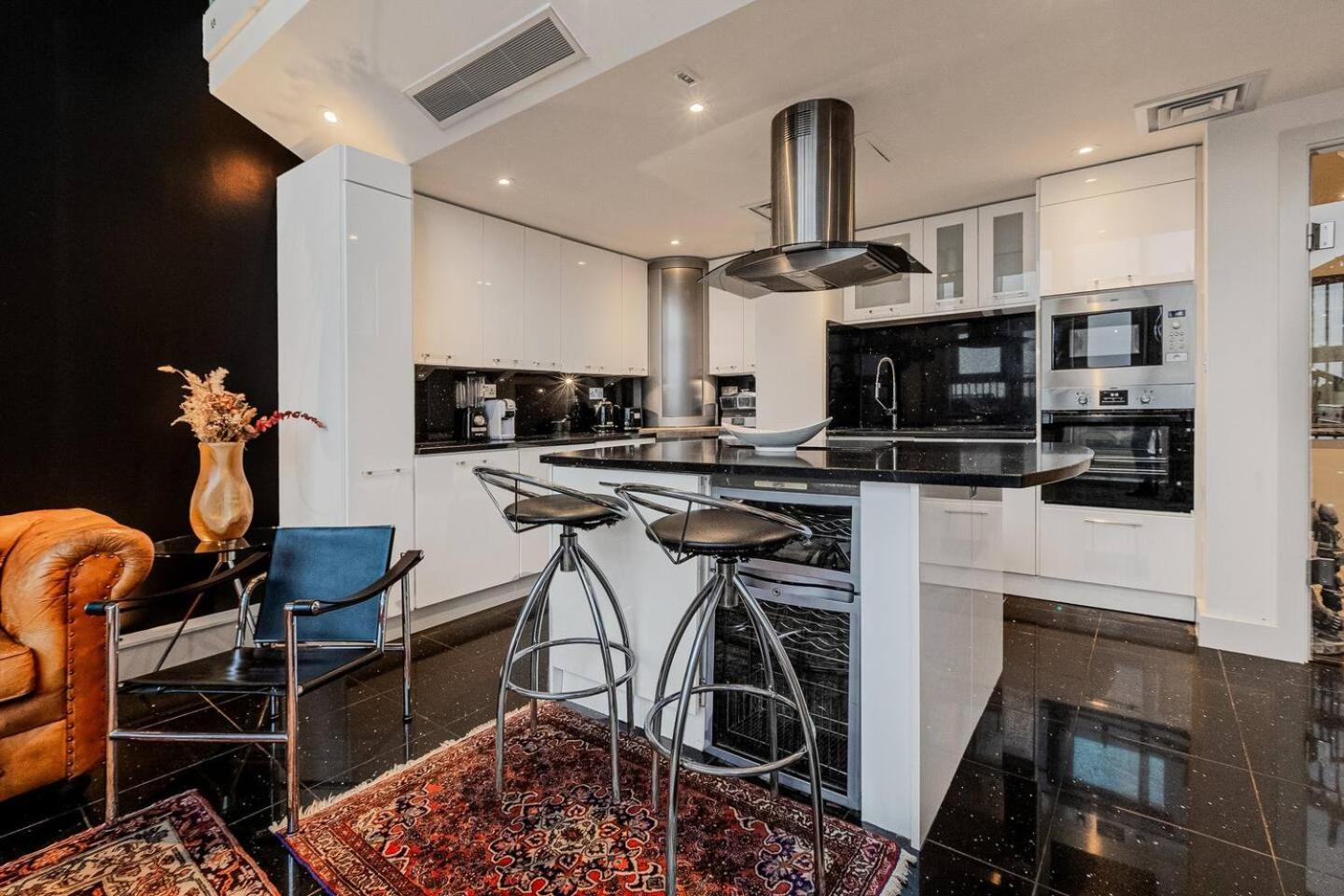 London Canary Wharf Riverside Penthouse Apartment Dış mekan fotoğraf