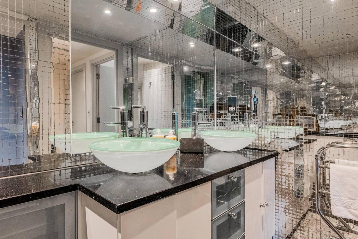 London Canary Wharf Riverside Penthouse Apartment Dış mekan fotoğraf